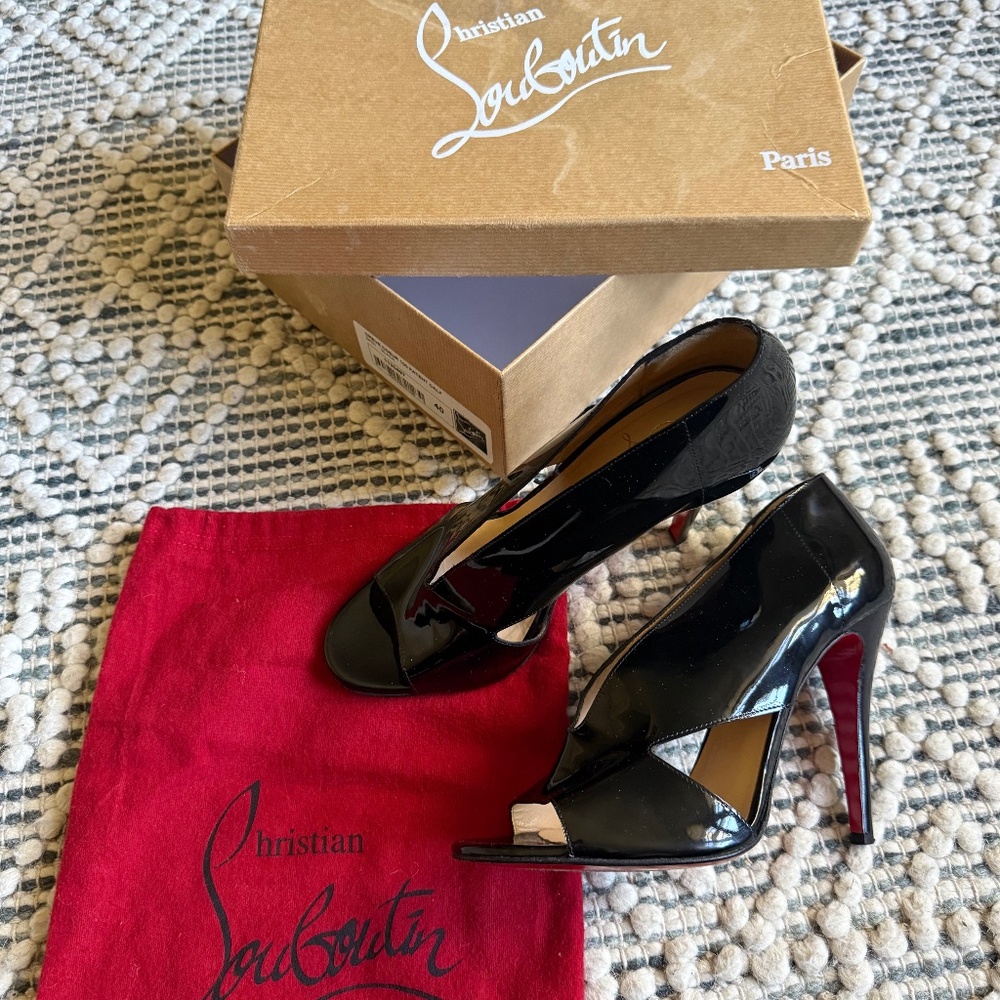 Authentic Christian Louboutin Black Patent Open Toe Heels Size 40